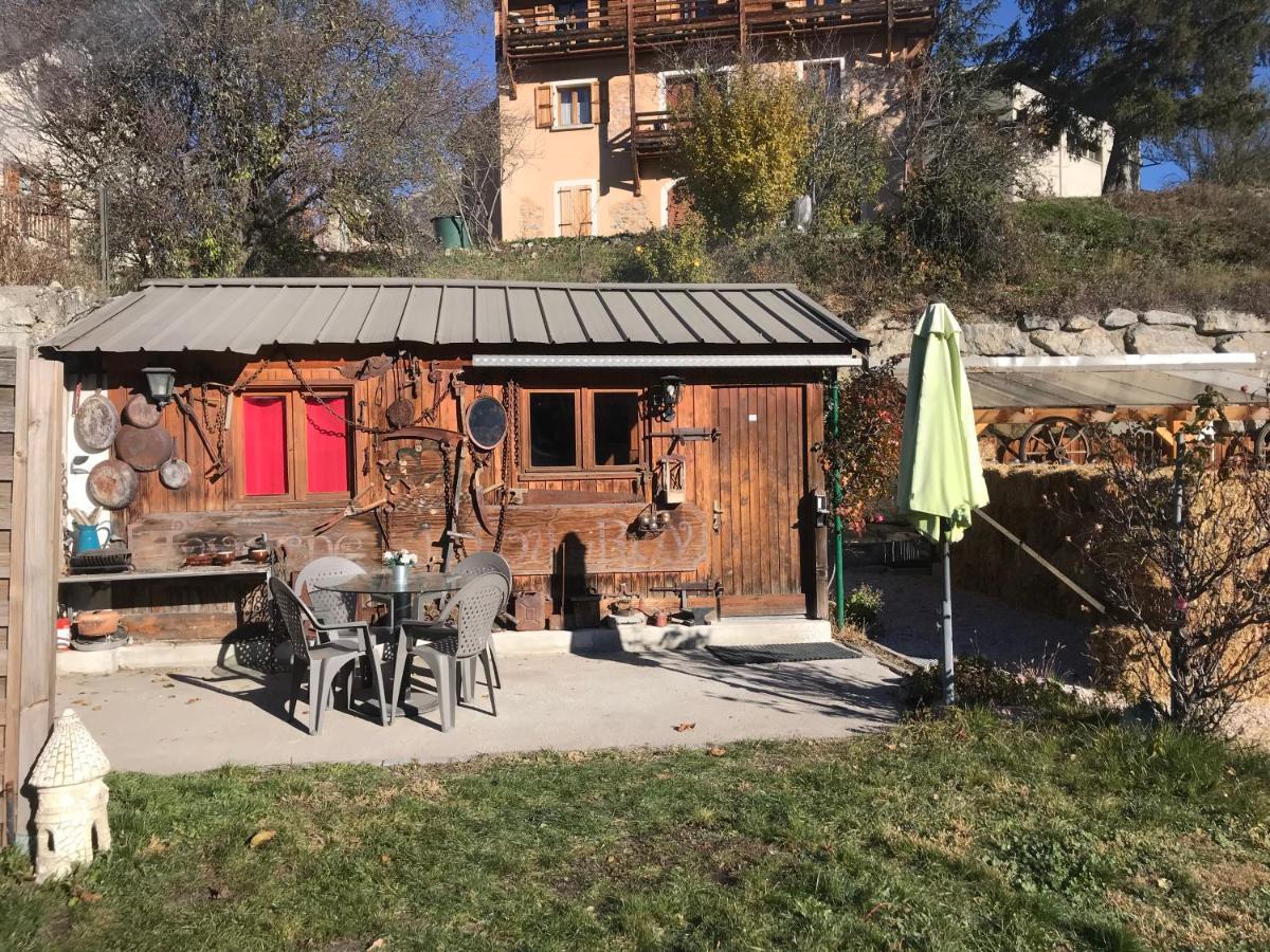 Le Love Chalet Des Alpes Guillestre Exterior photo