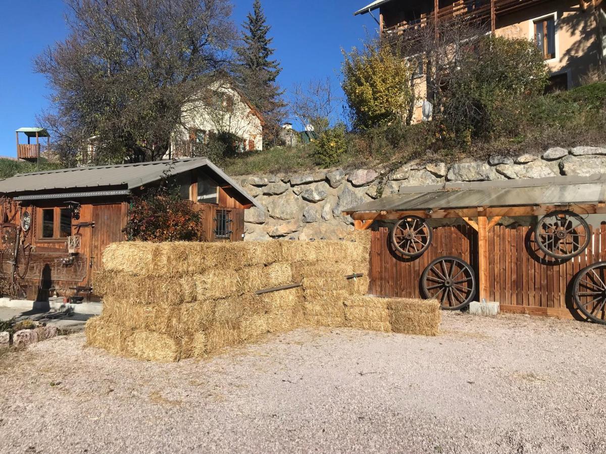 Le Love Chalet Des Alpes Guillestre Exterior photo
